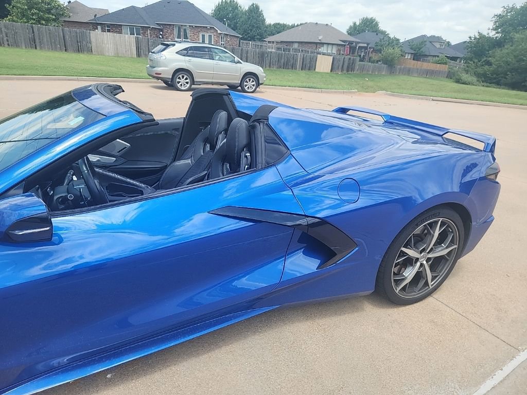 Used 2020 Chevrolet Corvette Stingray Preferred Conv w/ 2LT Preferred Equipment Group RWD image 8