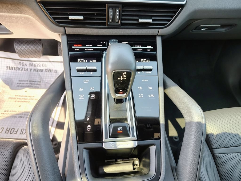 Used 2023 Porsche Cayenne Coupe AWD/4WD image 23