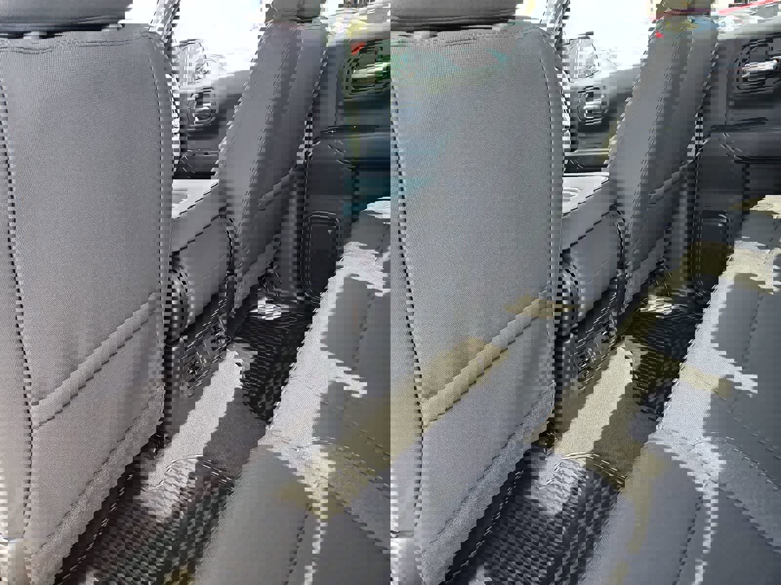 Used 2025 Chevrolet Silverado 1500 Custom image 19