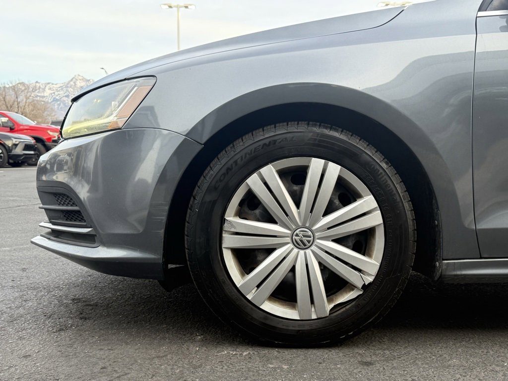 Used 2017 Volkswagen Jetta S image 31
