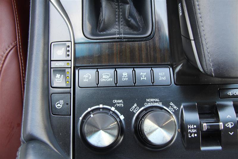 Used 2018 Lexus LX 570 4WD w/ Luxury Package image 42