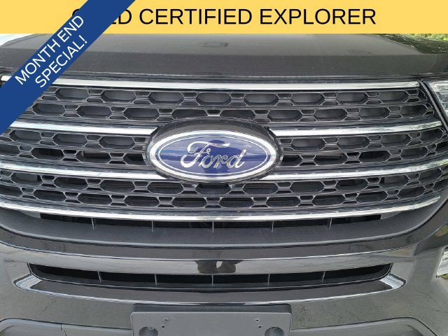 Used 2024 Ford Explorer XLT w/ Equipment Group 202A RWD image 3