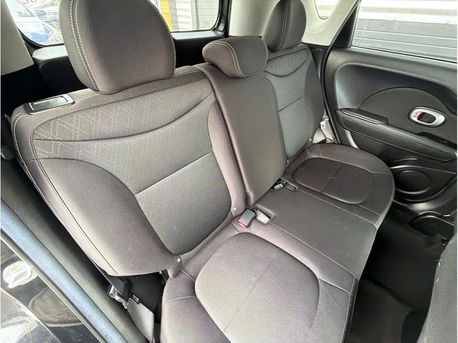 Used 2016 Kia Soul FWD image 20