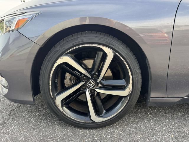 Used 2019 Honda Accord Sport image 9