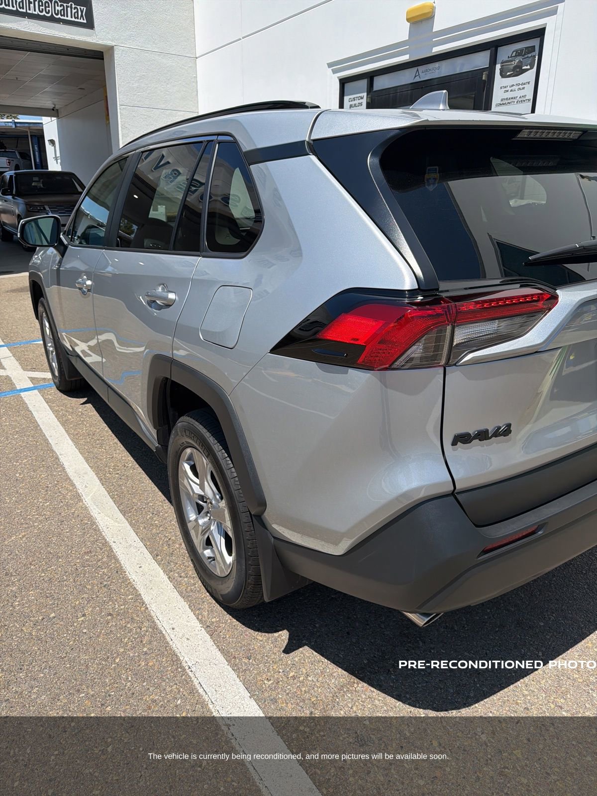 Used 2025 Toyota RAV4 XLE FWD image 9