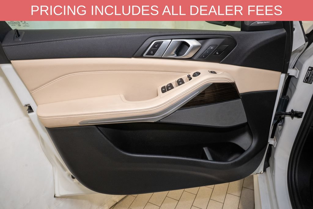 Used 2021 BMW X5 M50i w/ Executive Package AWD/4WD image 16