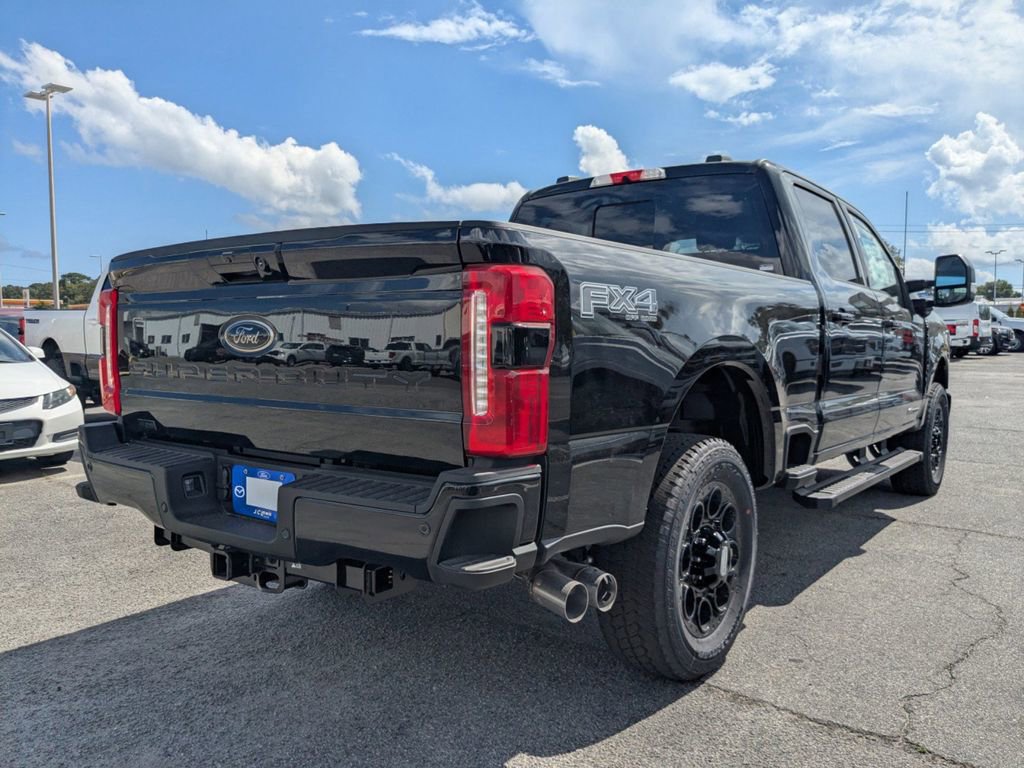New 2026 Ford F250 Lariat w/ Black Appearance Package image 4
