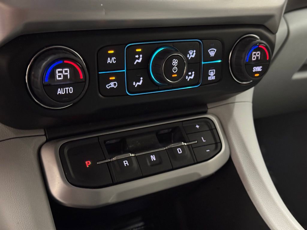 Certified 2023 GMC Acadia SLT w/ Technology Package image 32