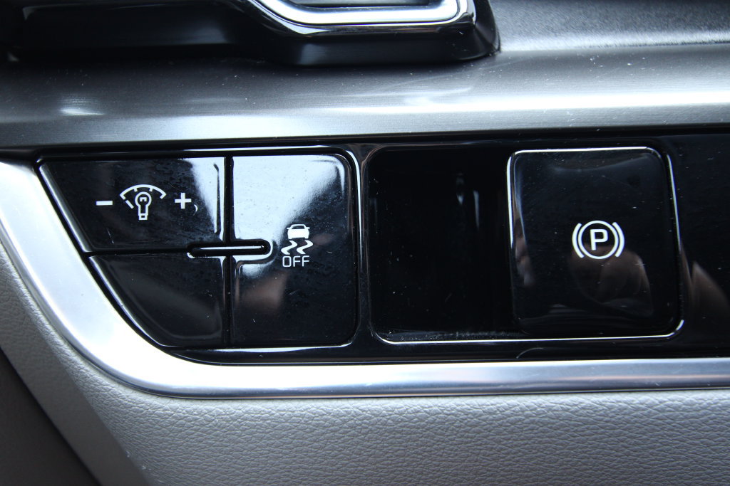 Used 2023 Kia Sportage EX FWD image 22