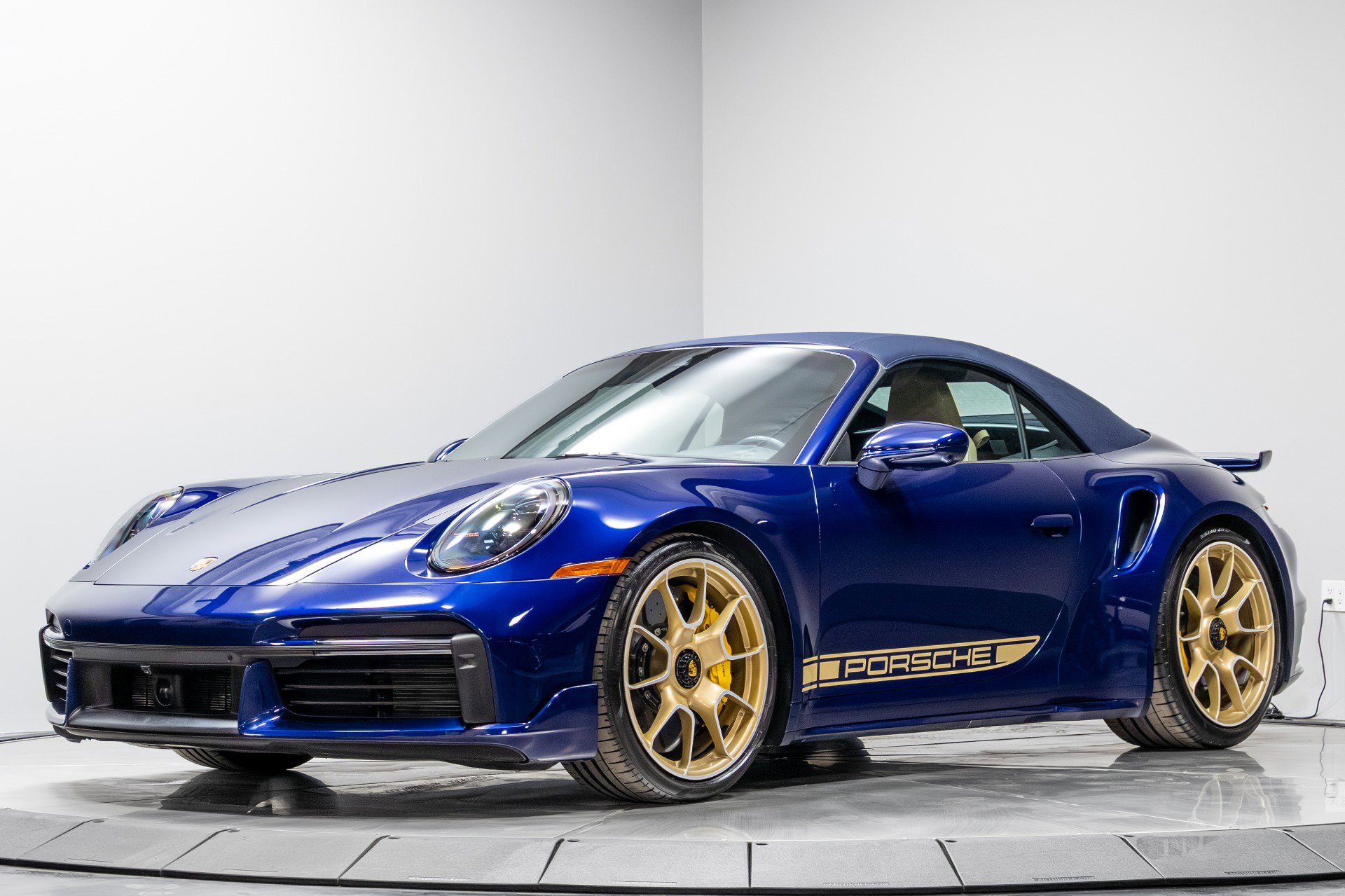 Used 2021 Porsche 911 Turbo S AWD/4WD image 3