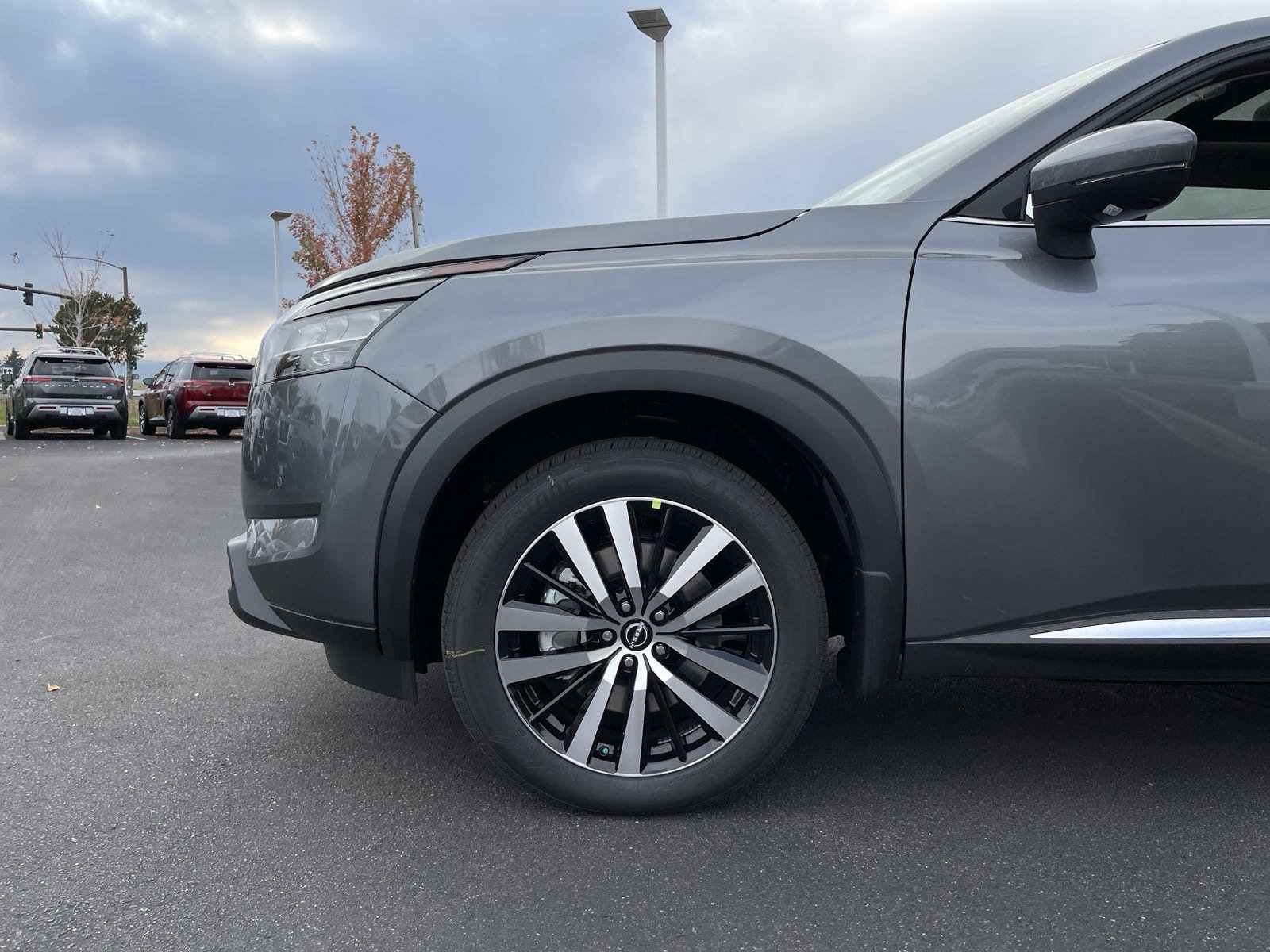 New 2025 Nissan Pathfinder Platinum w/ Cargo Package image 9