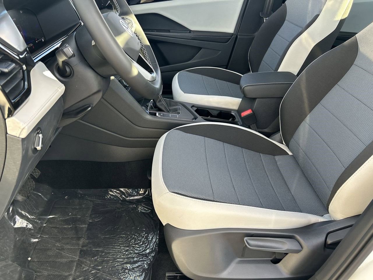 New 2026 Volkswagen Taos S FWD image 15