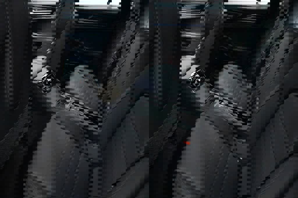 Certified 2024 Porsche Panamera 4 image 26