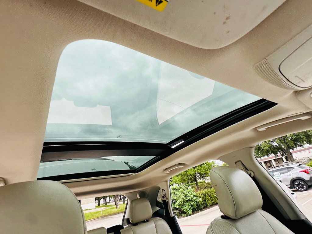 Used 2019 Ford Edge Titanium w/ Equipment Group 301A FWD image 22