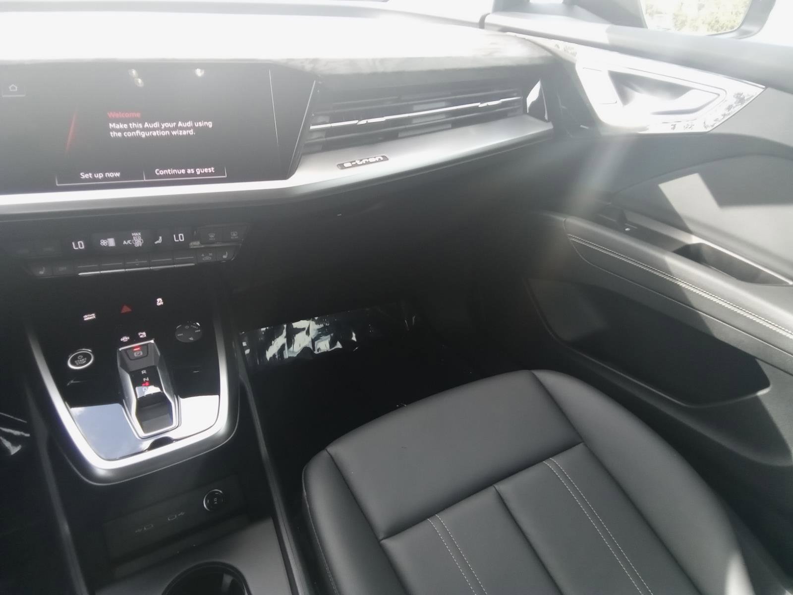 Used 2024 Audi Q4 e-tron Premium Plus w/ Premium Plus image 23