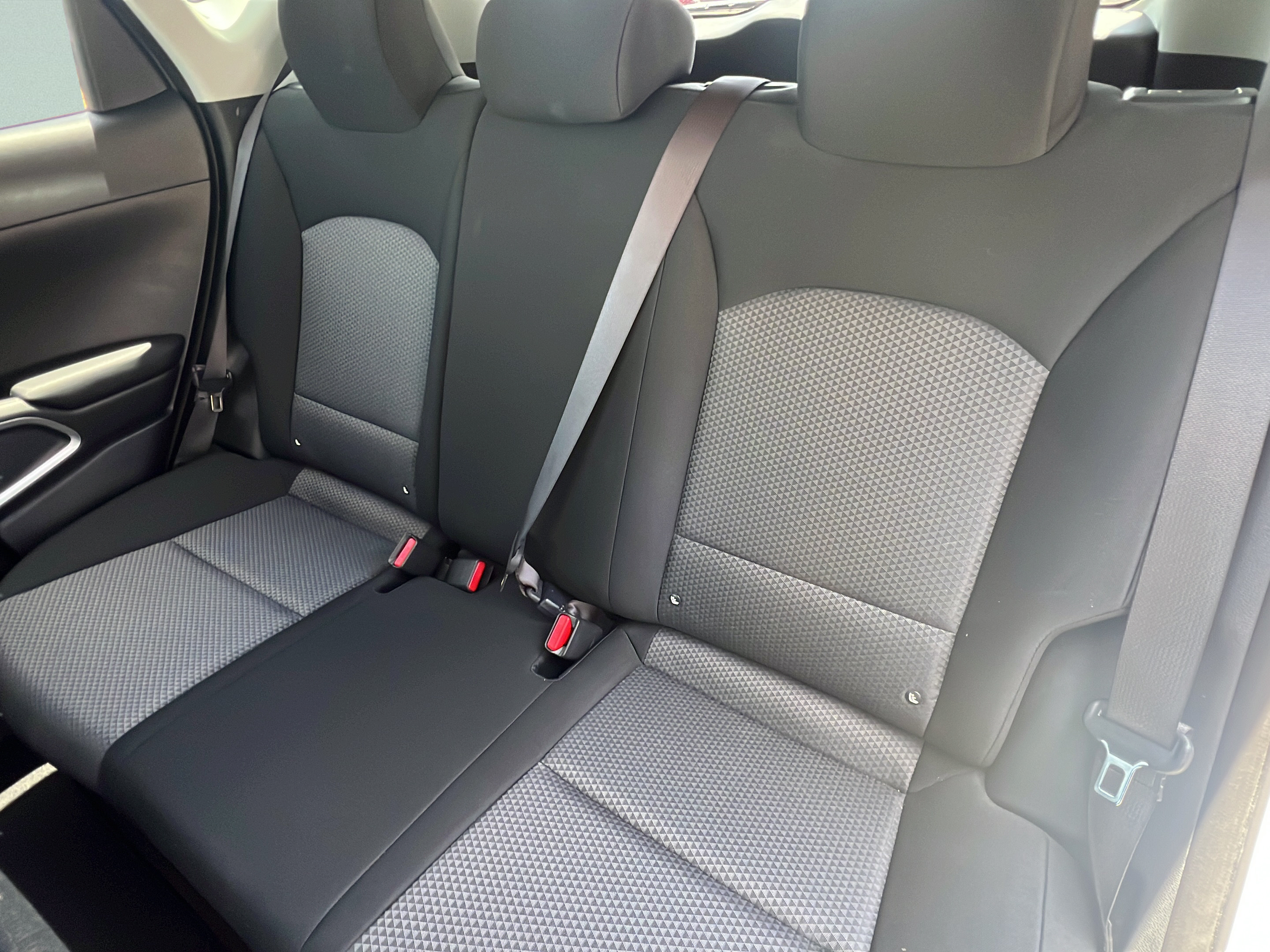 Certified 2025 Kia Soul LX w/ LX Technology Package FWD image 13