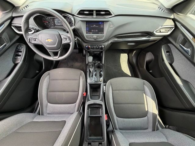 Used 2023 Chevrolet TrailBlazer LS FWD image 16