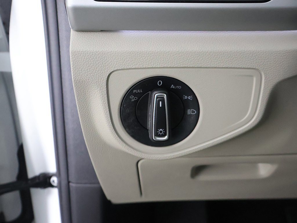 Used 2021 Volkswagen Atlas SEL image 40