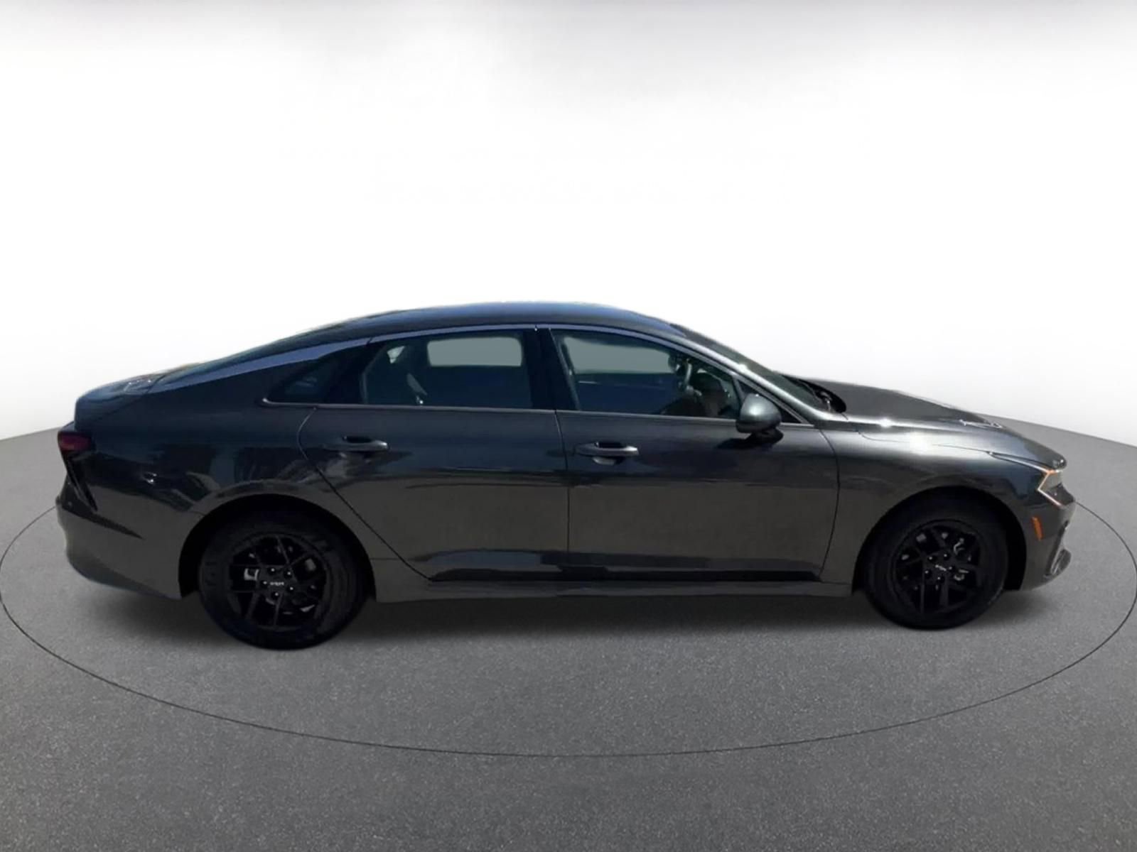 Used 2025 Kia K5 LXS image 16