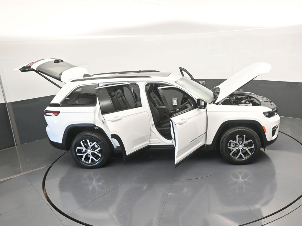 Used 2025 Jeep Grand Cherokee Limited image 64