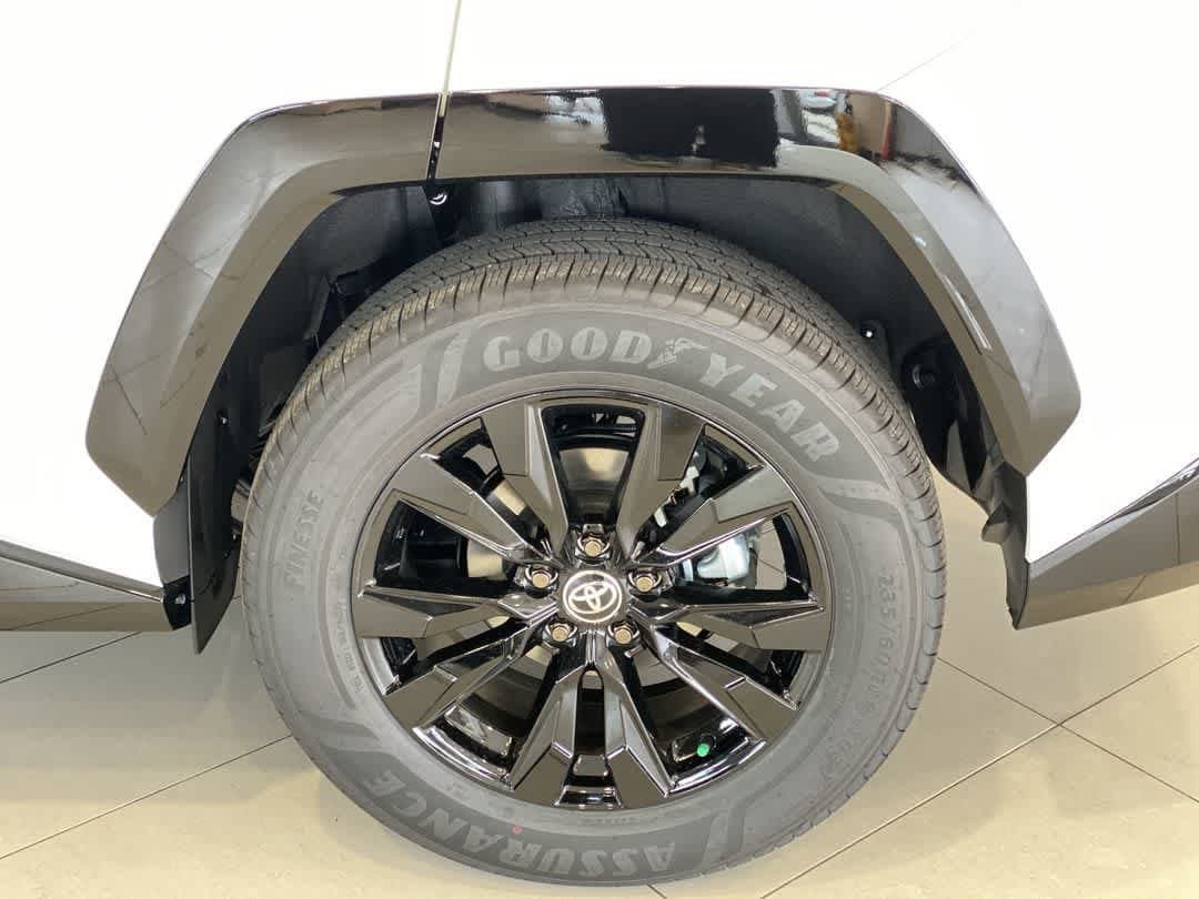 New 2026 Toyota RAV4 SE w/ Convenience Package FWD image 13