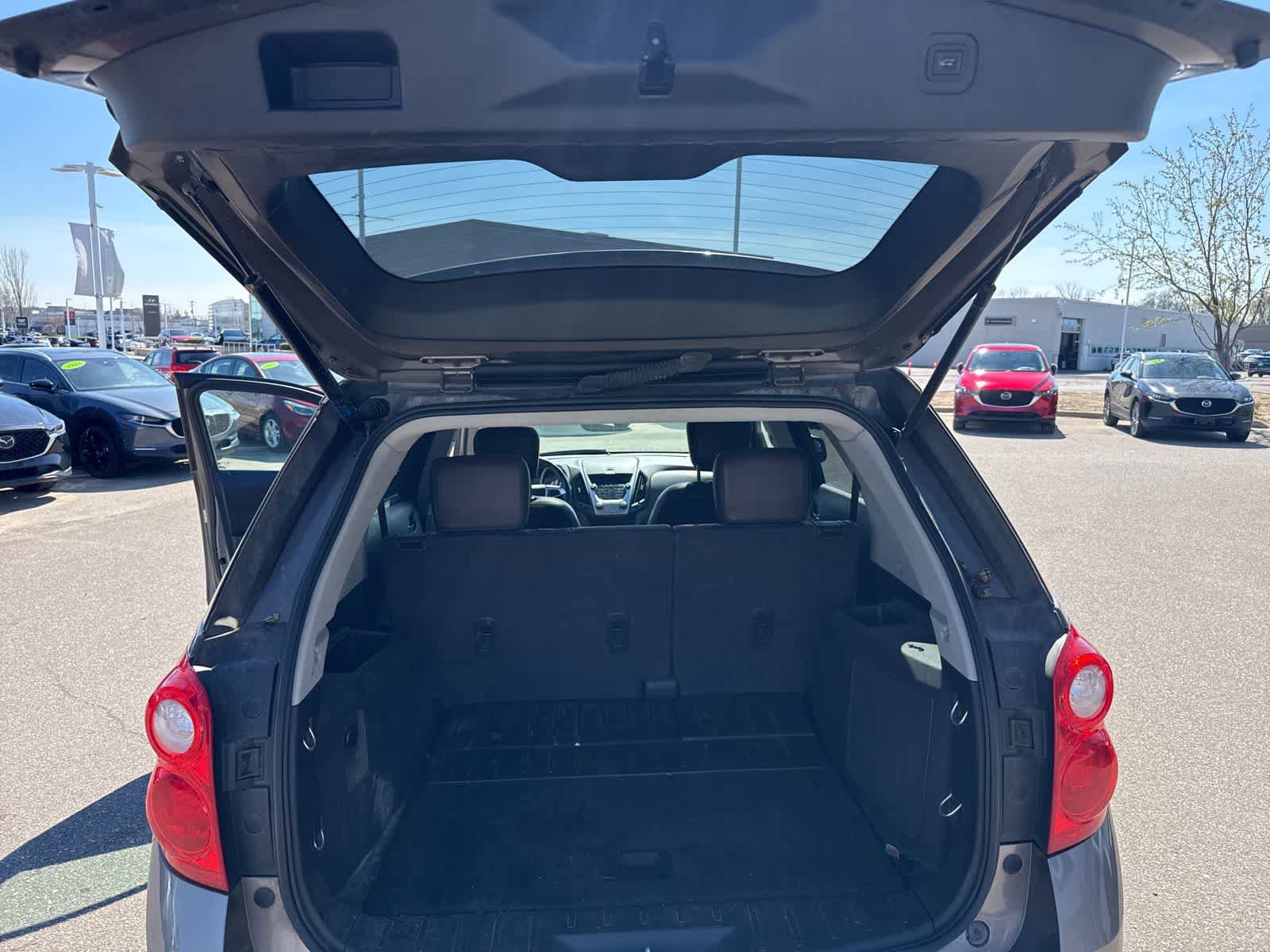 Used 2011 Chevrolet Equinox LTZ image 23