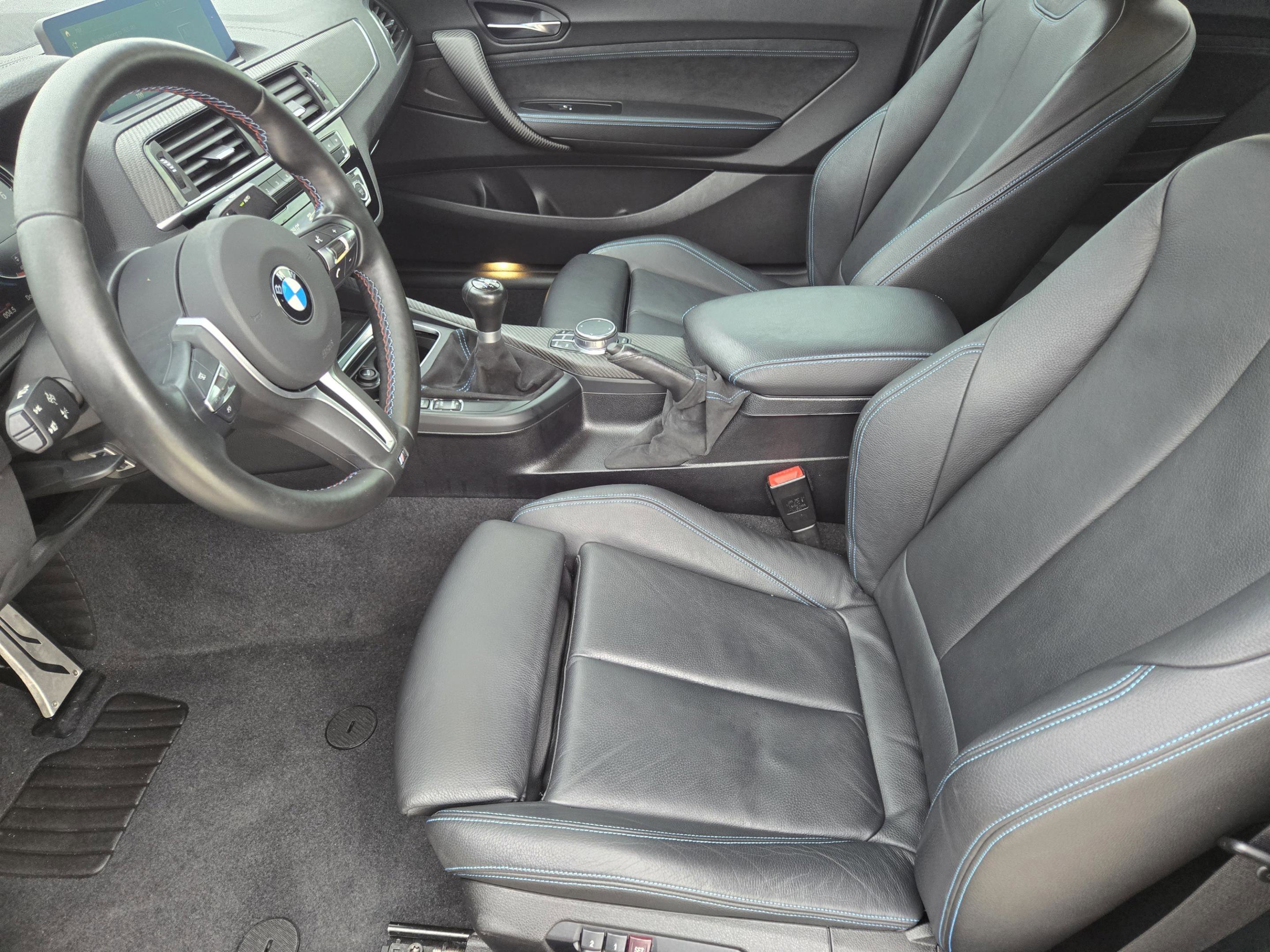 Used 2018 BMW M2 RWD image 9