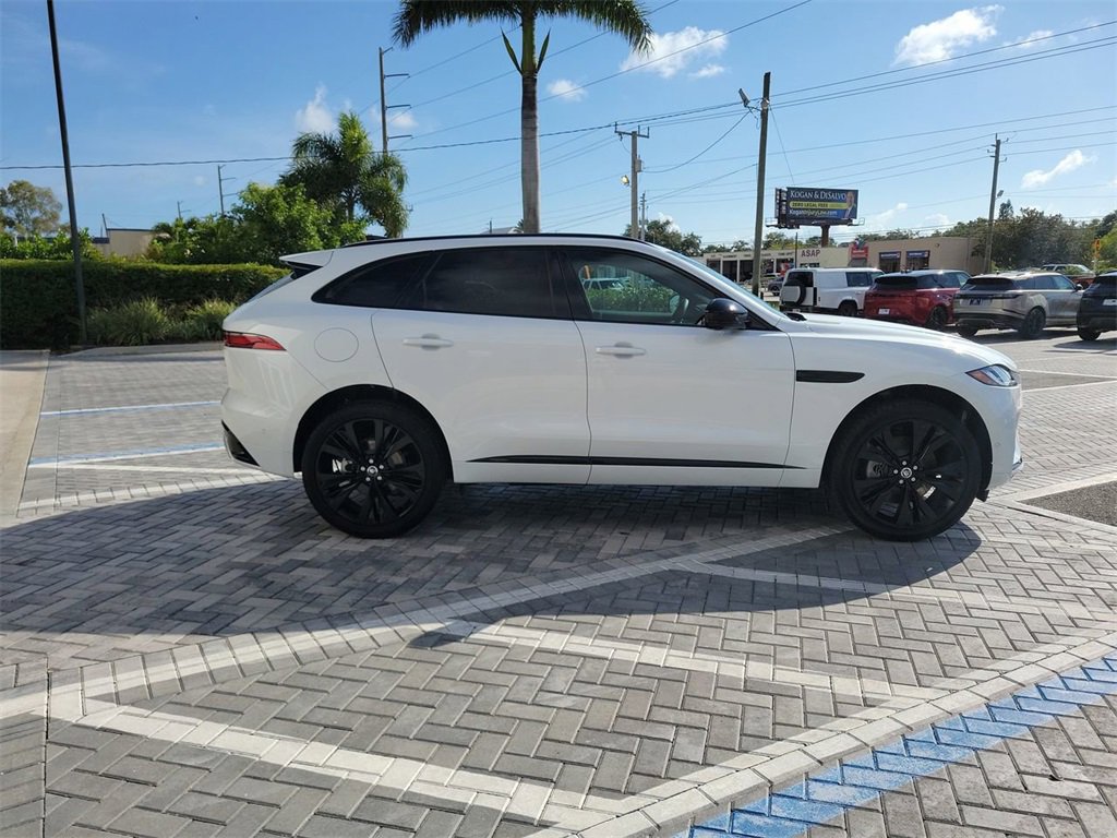 Used 2026 Jaguar F-PACE R-Dynamic S image 6