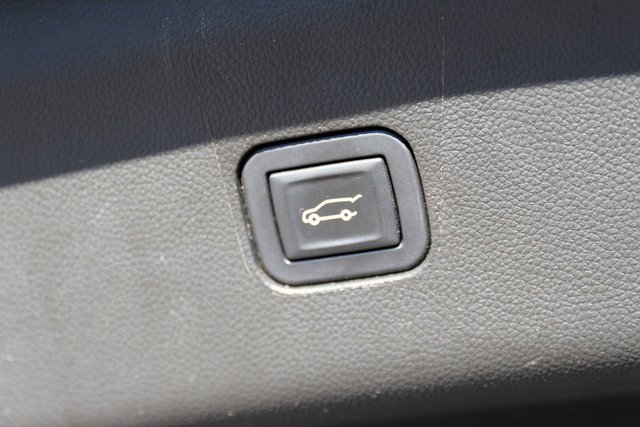 Used 2024 Buick Enclave Premium image 9