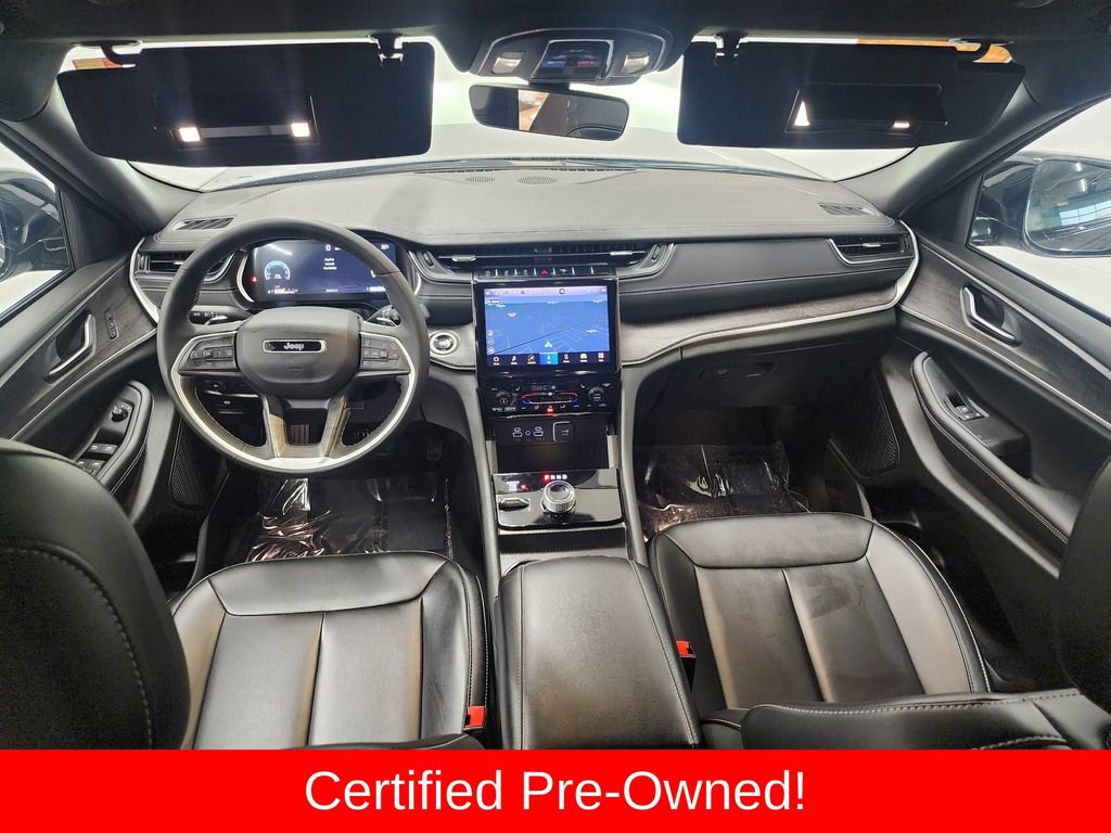Certified 2025 Jeep Grand Cherokee Limited image 28