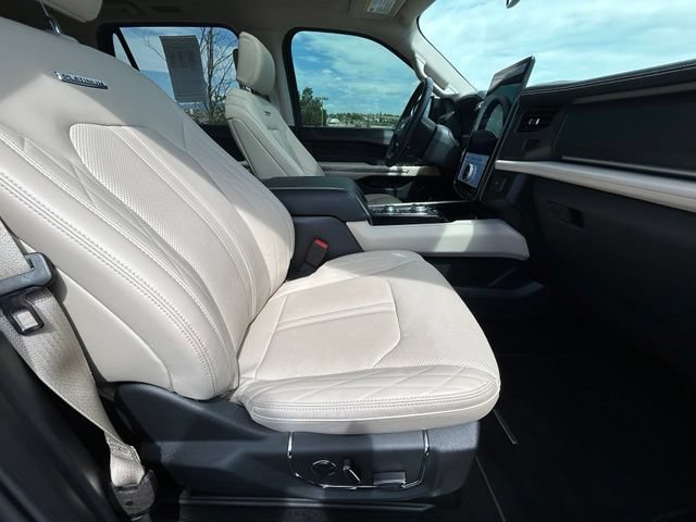 Used 2024 Ford Expedition Max Platinum AWD/4WD image 36