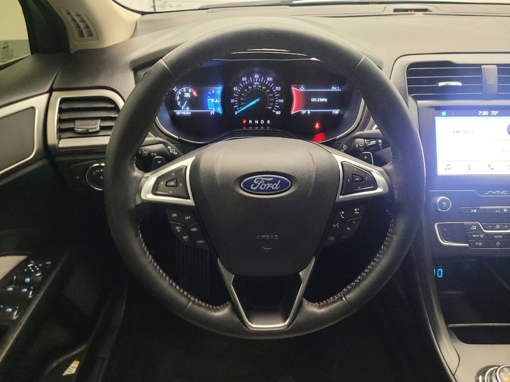 Used 2019 Ford Fusion SE w/ Equipment Group 151A FWD image 22