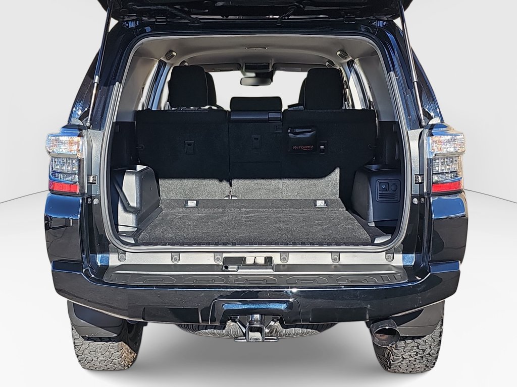 Used 2022 Toyota 4Runner SR5 AWD/4WD image 22