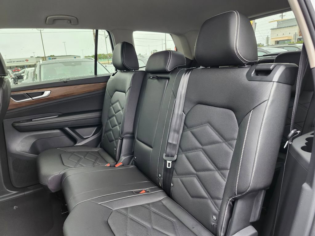 New 2026 Volkswagen Atlas SE image 15