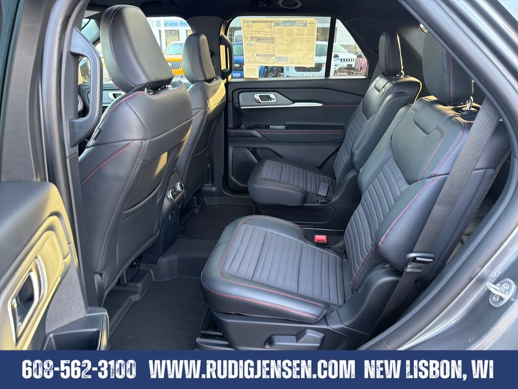 New 2026 Ford Explorer ST-Line w/ ST-Line Street Pack AWD/4WD image 25
