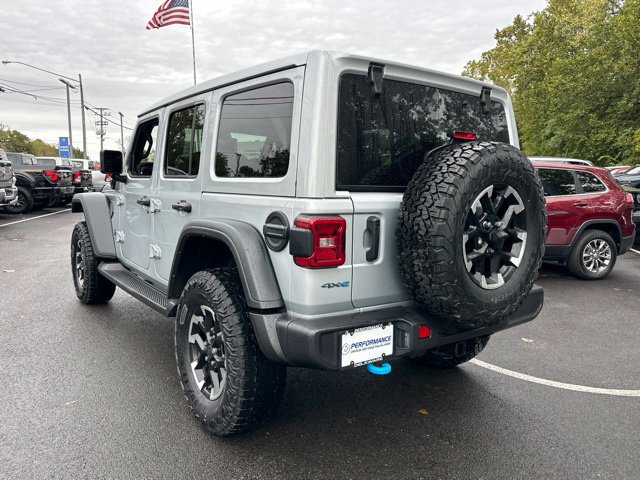 Used 2024 Jeep Wrangler Unlimited Rubicon 4xe w/ Technology Group AWD/4WD image 25