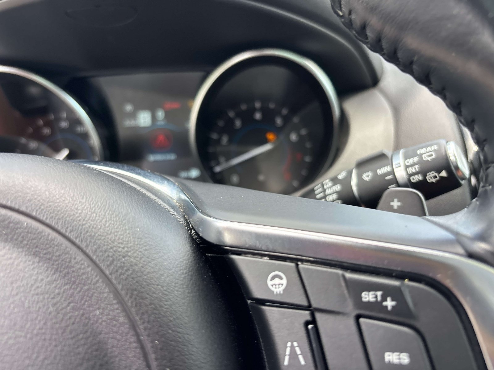 Used 2019 Jaguar F-PACE Prestige AWD/4WD image 21