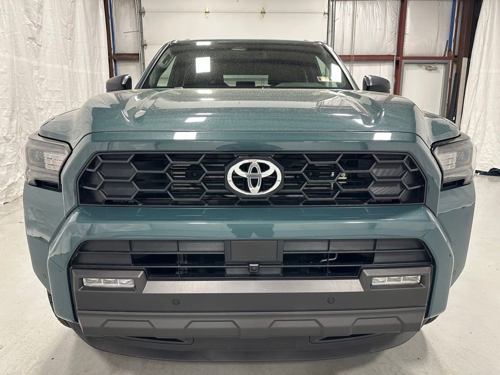Used 2025 Toyota 4Runner TRD Off-Road AWD/4WD image 2