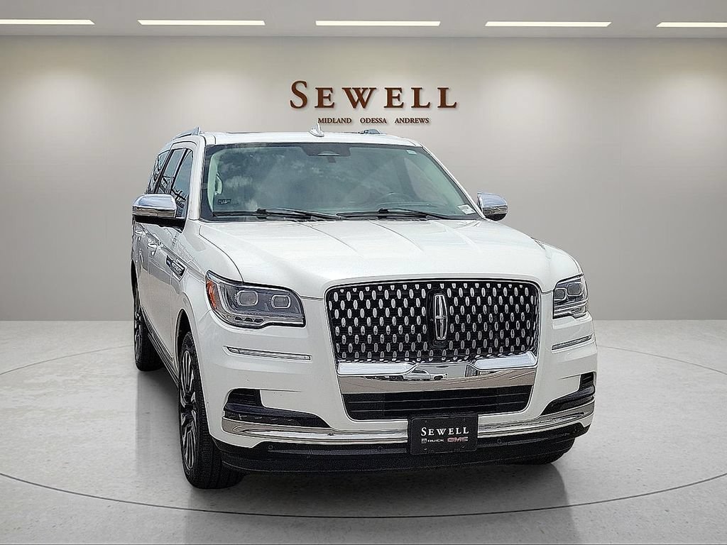 Used 2022 Lincoln Navigator Black Label AWD/4WD image 7