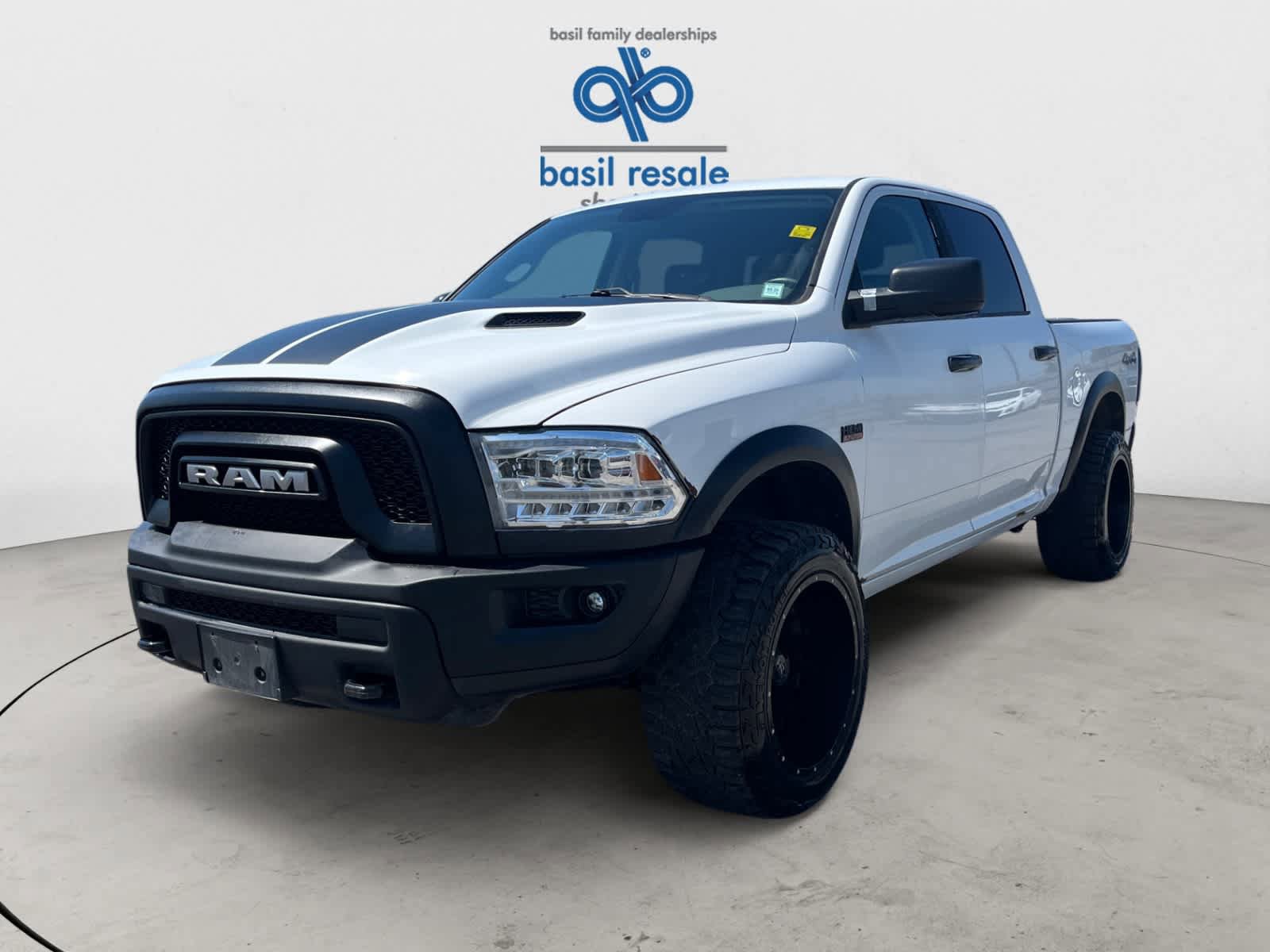 Used 2019 RAM 1500 Classic Warlock AWD/4WD image 2