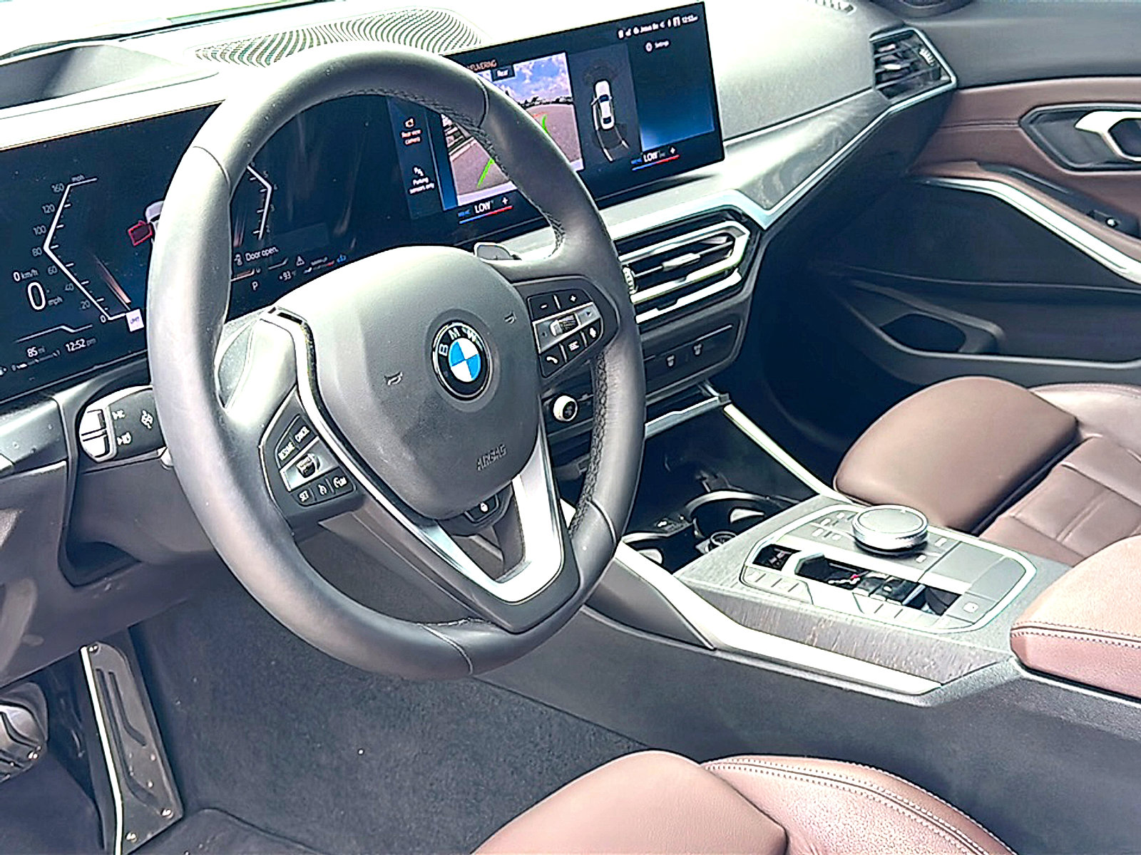 Used 2024 BMW 330i Sedan w/ Premium Package RWD image 5