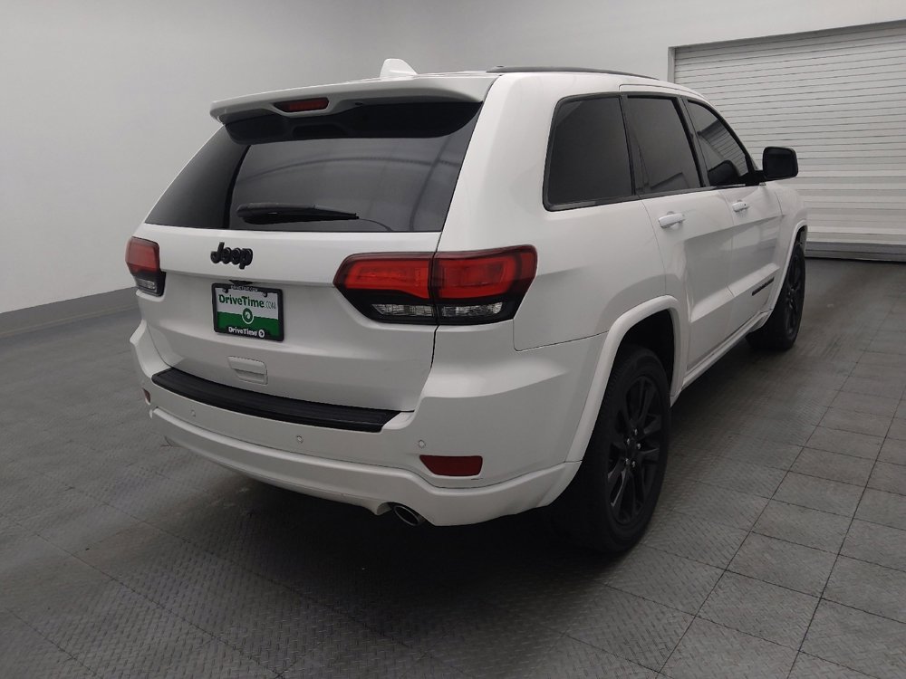 Used 2018 Jeep Grand Cherokee Altitude image 9