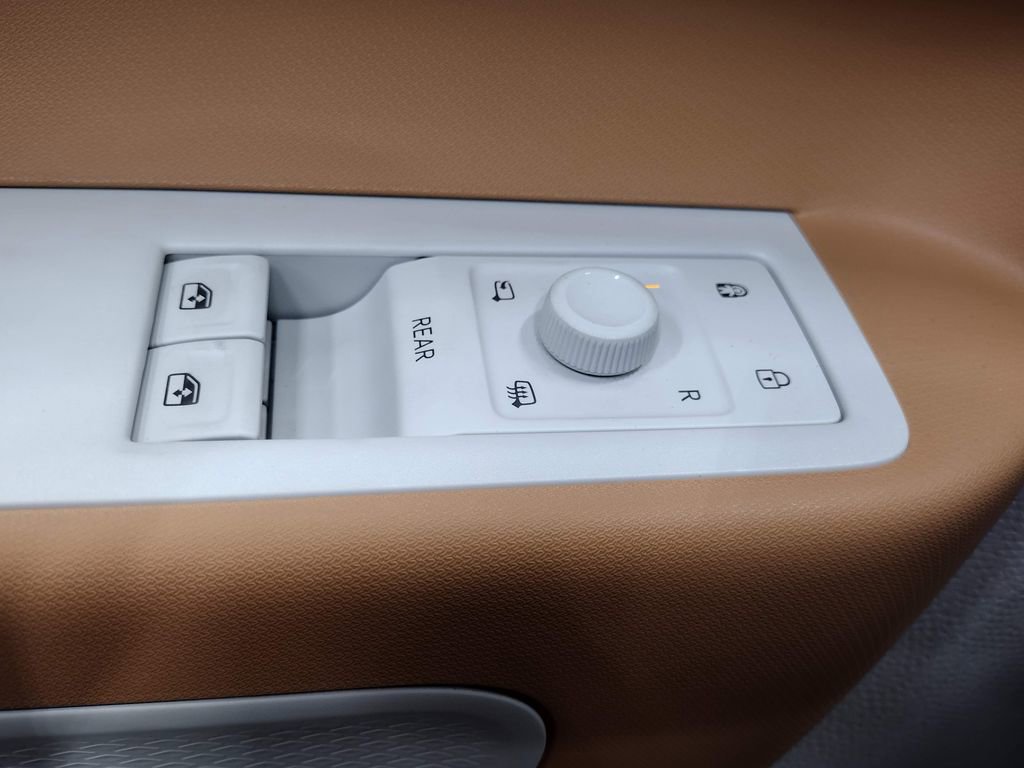 New 2025 Volkswagen ID. Buzz 1st Edition image 24