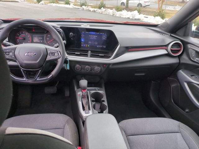 Used 2024 Chevrolet Trax RS w/ Driver Confidence Package image 27