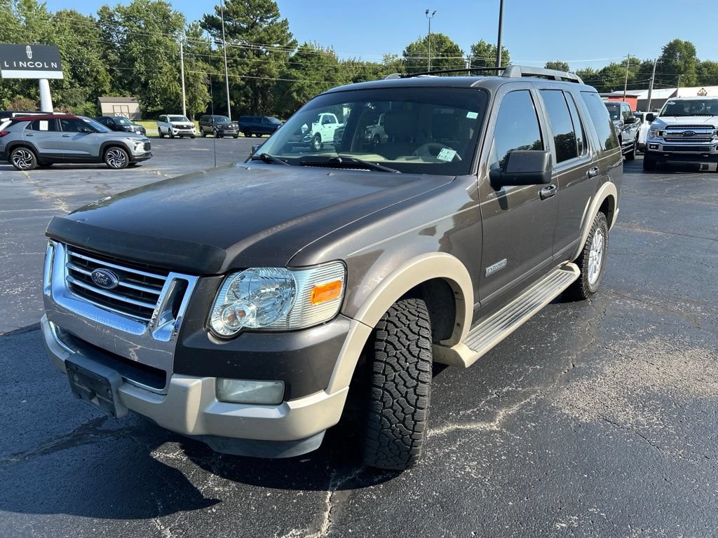 Used 2007 Ford Explorer Eddie Bauer RWD image 3