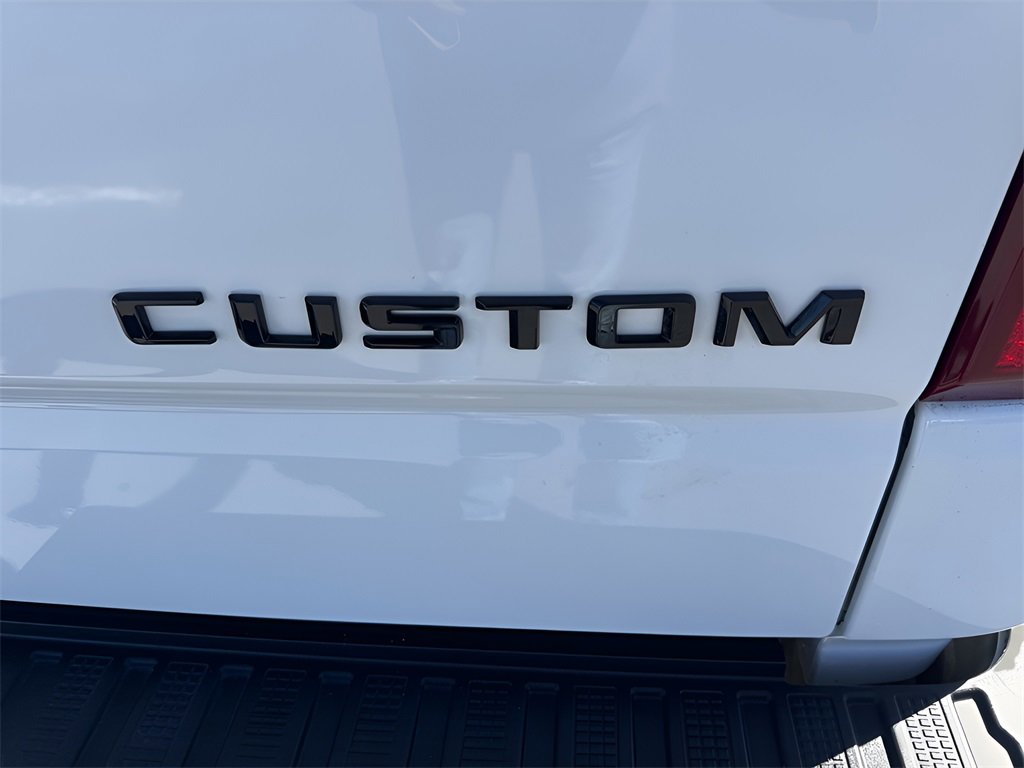 Used 2023 Chevrolet Silverado 1500 Custom w/ LPO, Dark Essentials Package image 10