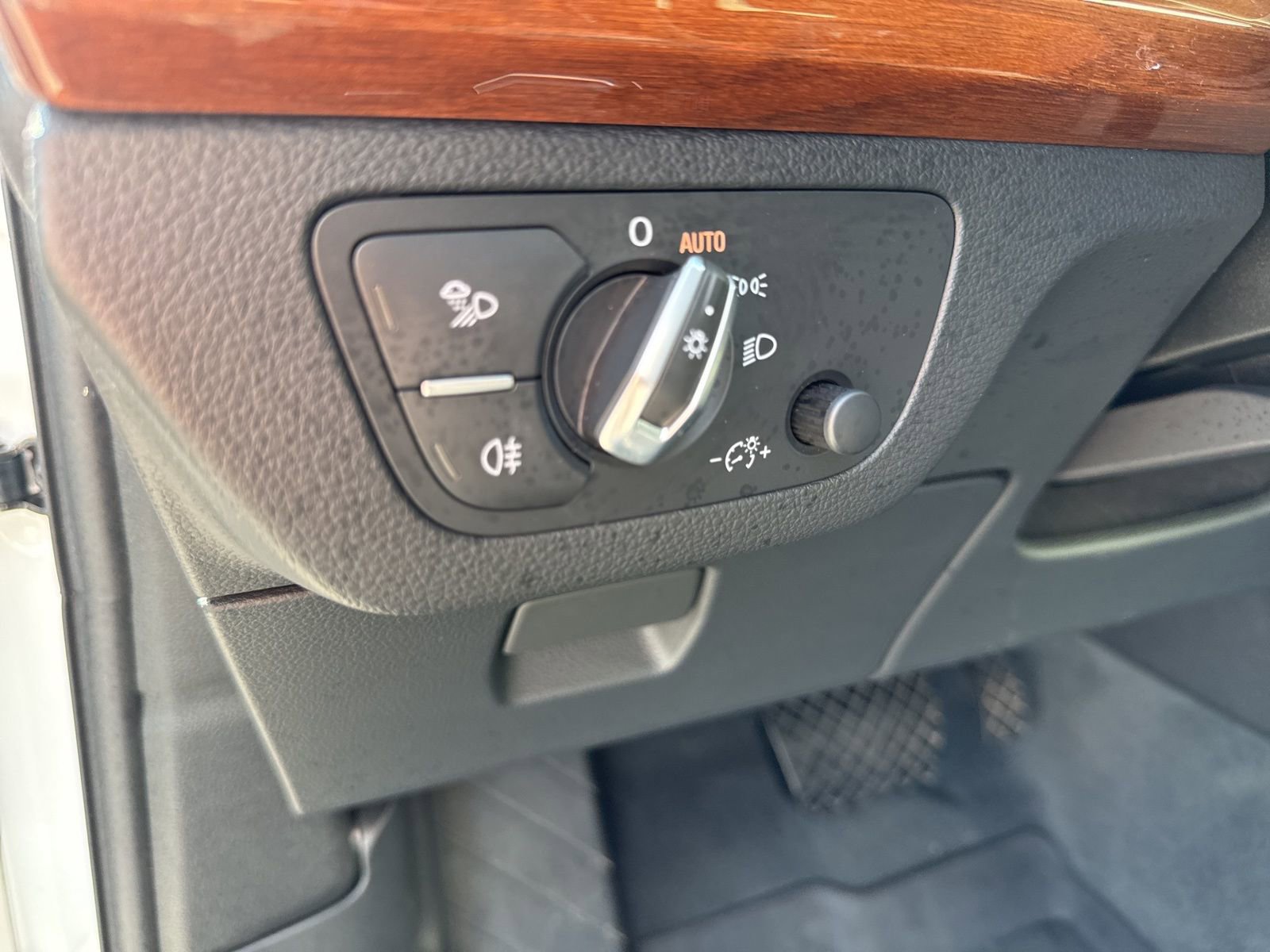 Used 2023 Audi Q5 2.0T Premium image 19