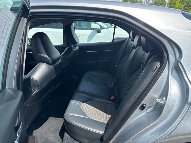 Used 2022 Toyota Camry SE FWD image 11