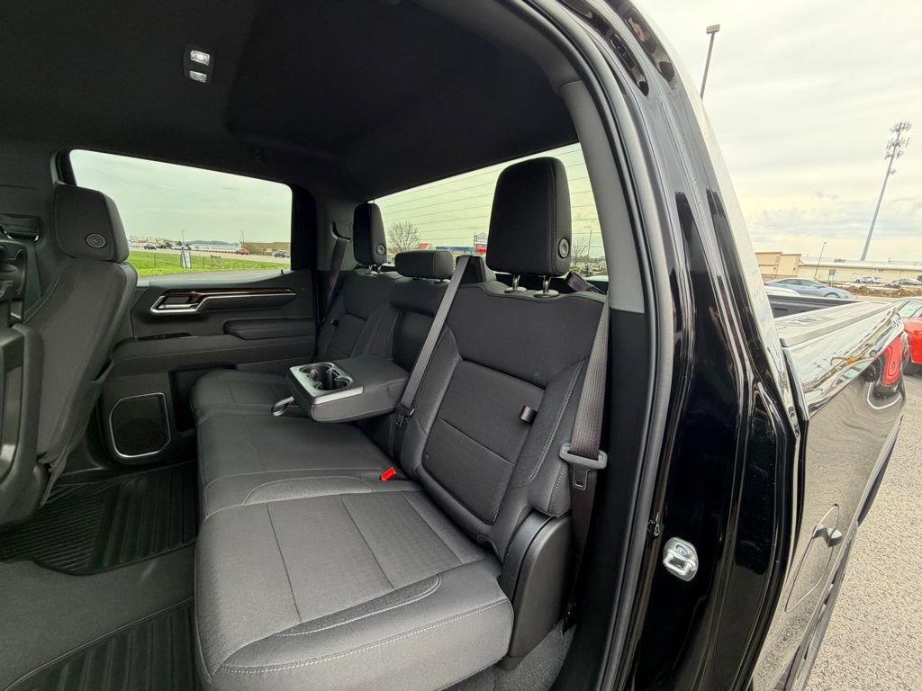Used 2025 GMC Sierra 1500 Elevation image 8