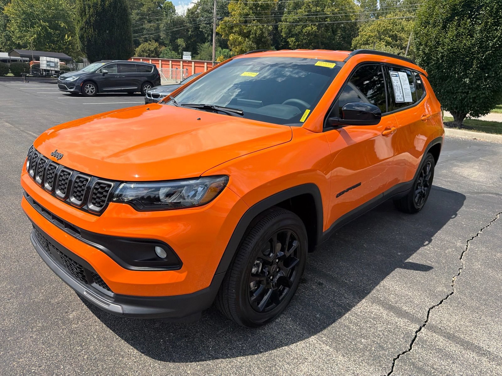 Used 2026 Jeep Compass Latitude AWD/4WD image 9
